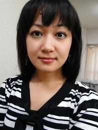 Hot Asian Risa Kurokawa takes panties off