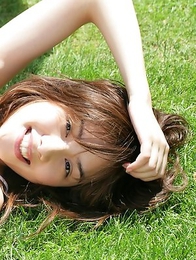 Rola Chen takes clothes off under umbrella in the park