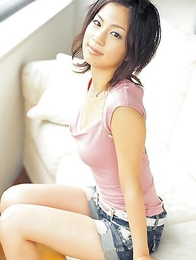 Misako Yasuda conquers the world with her curves and smile